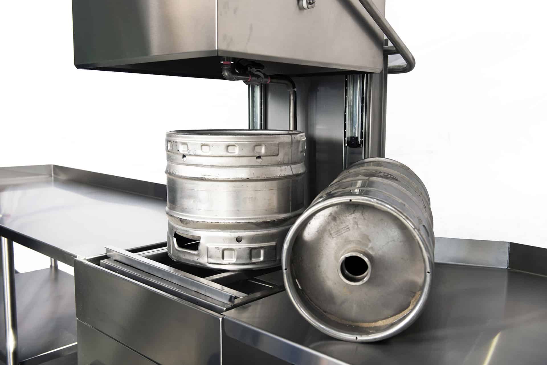 Microbrewery keg cleaning machine