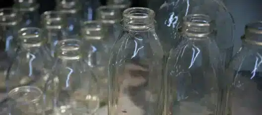 Milk bottles for dairy farms and dairy producers