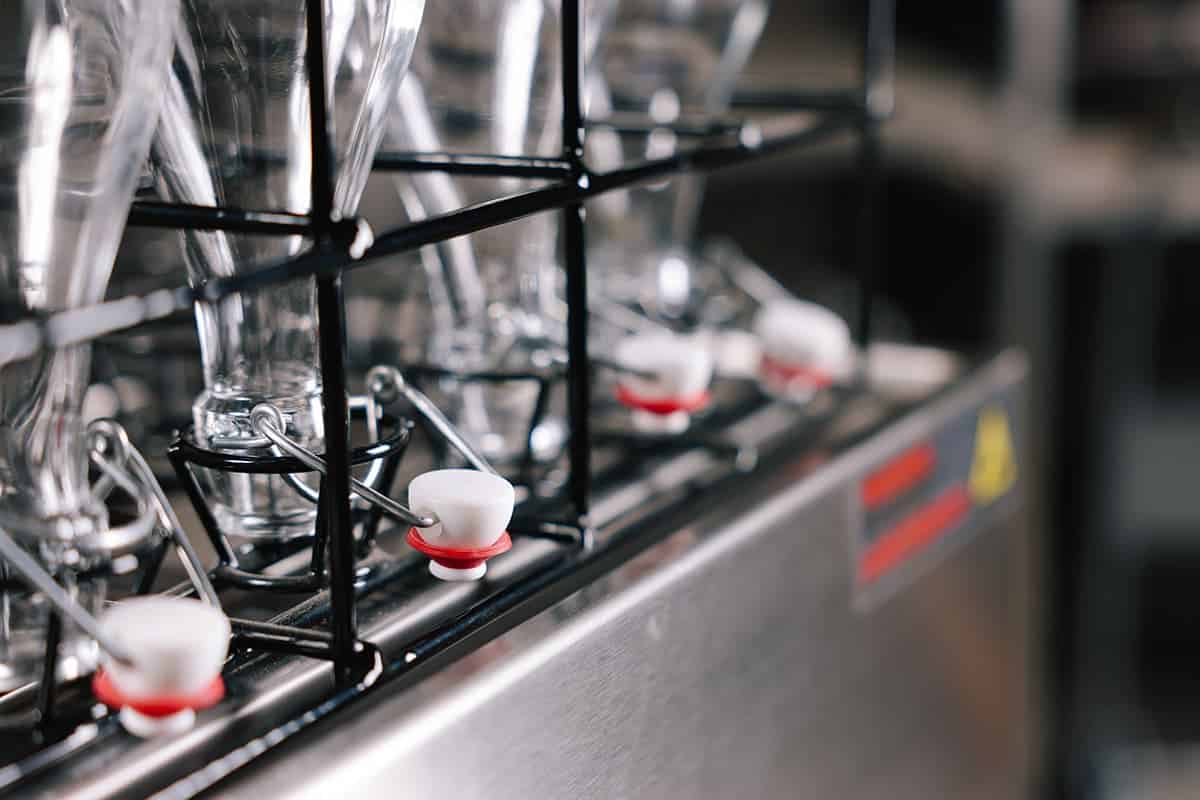 Optimize bottle hygiene with our advanced bottle washer system for pristine results