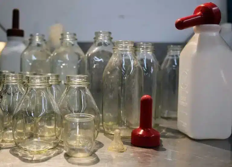 Les avantages d'un lave bouteille commercial pour bouteille de lait