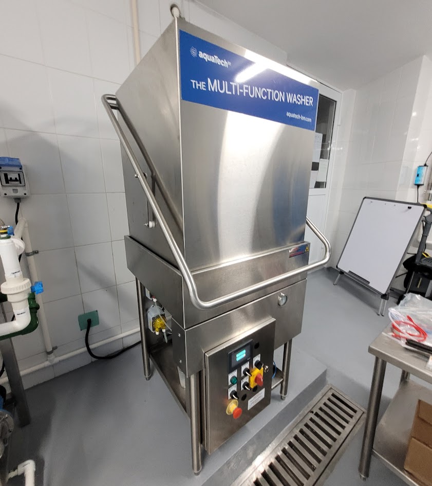 Commercial bottle sterilizer for safe and hygienic bottle cleaning